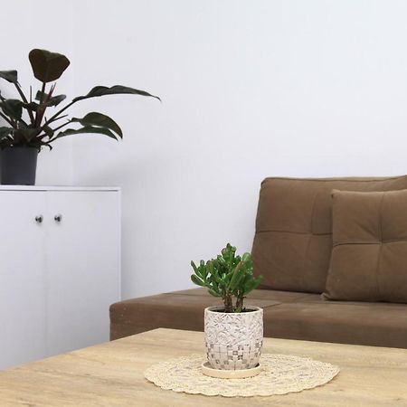 Beautiful Apartment At Port Side! Durrës Esterno foto