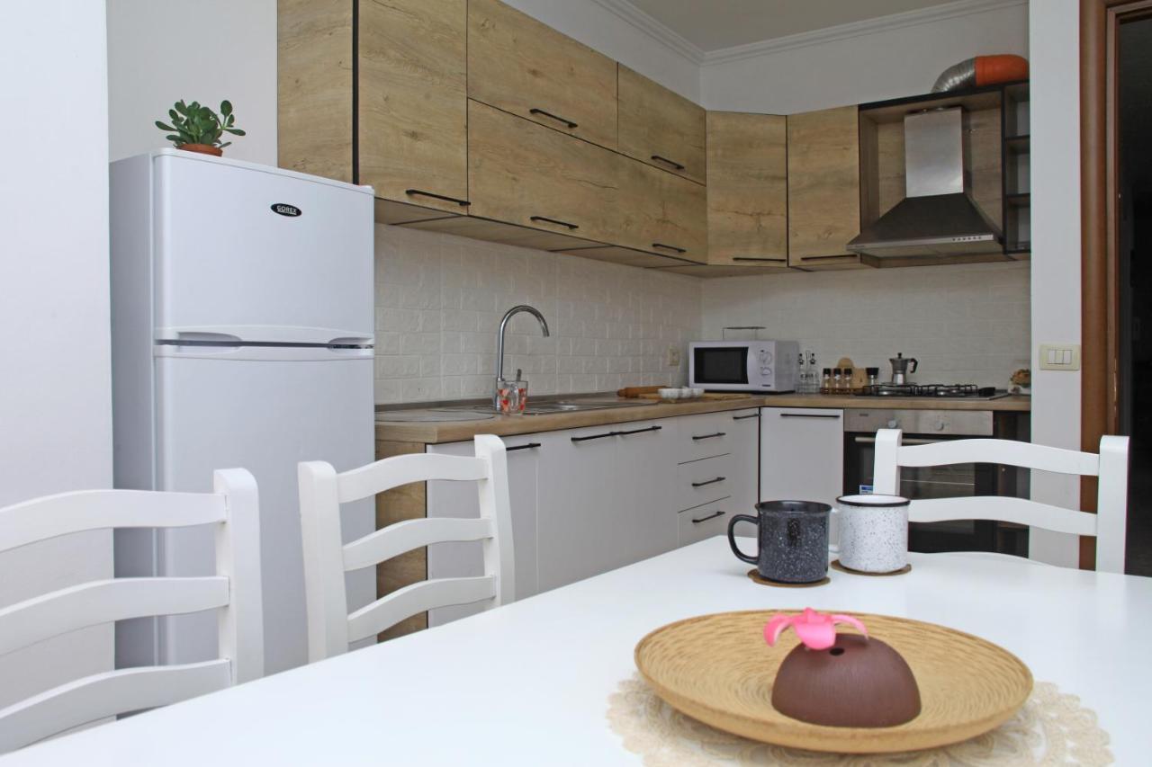 Beautiful Apartment At Port Side! Durrës Esterno foto
