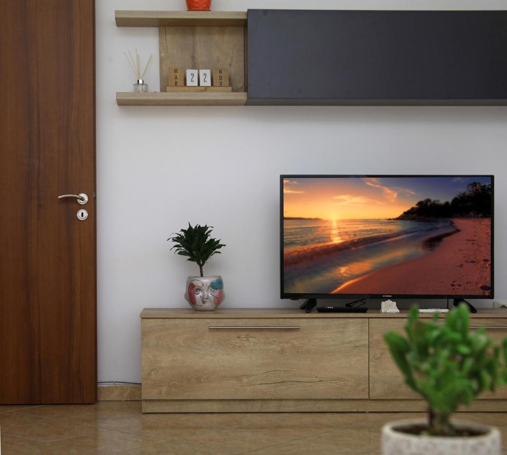Beautiful Apartment At Port Side! Durrës Esterno foto