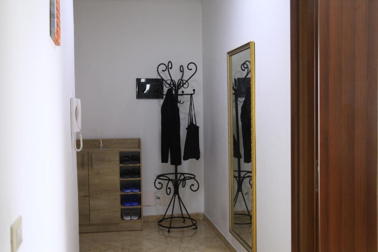 Beautiful Apartment At Port Side! Durrës Esterno foto