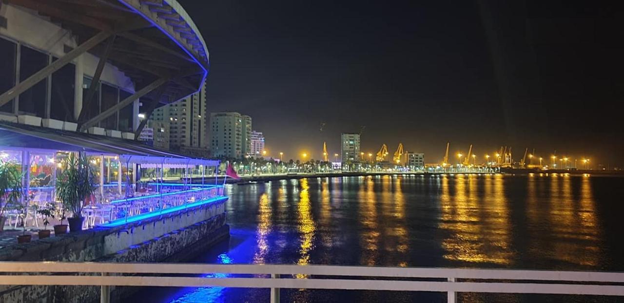 Beautiful Apartment At Port Side! Durrës Esterno foto